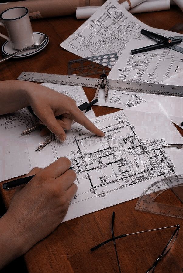 Koch bereitet Zutaten mit klarem Kopf vor